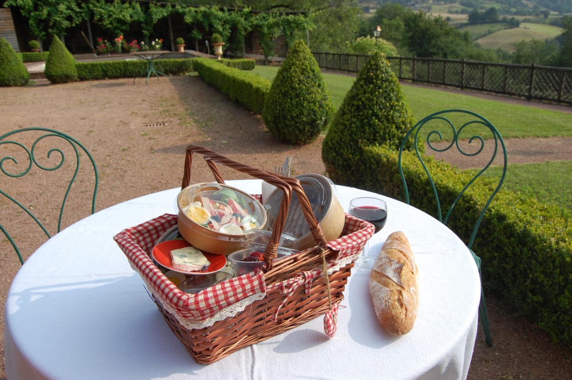 Chateau La Servayrie - Chambre D'Hotes Marcillac-Vallon Kamer foto