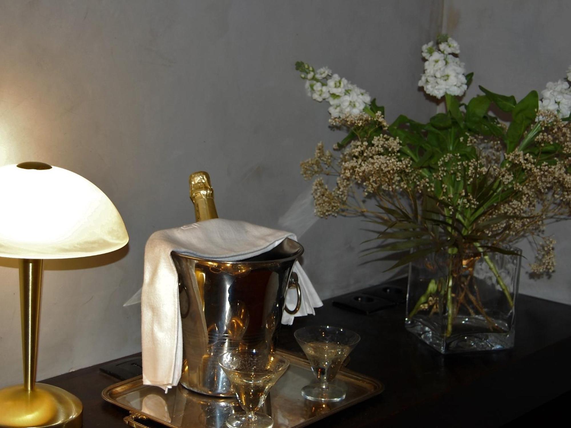 Chateau La Servayrie - Chambre D'Hotes Marcillac-Vallon Kamer foto