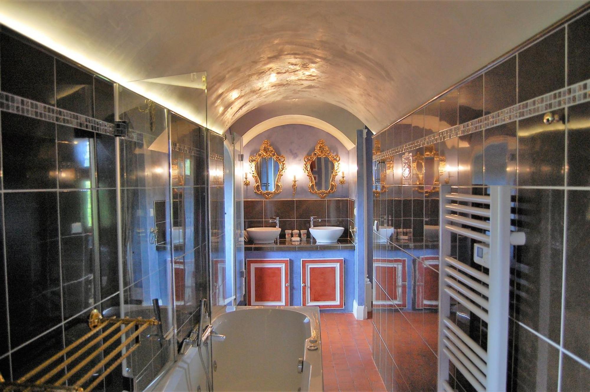 Chateau La Servayrie - Chambre D'Hotes Marcillac-Vallon Buitenkant foto
